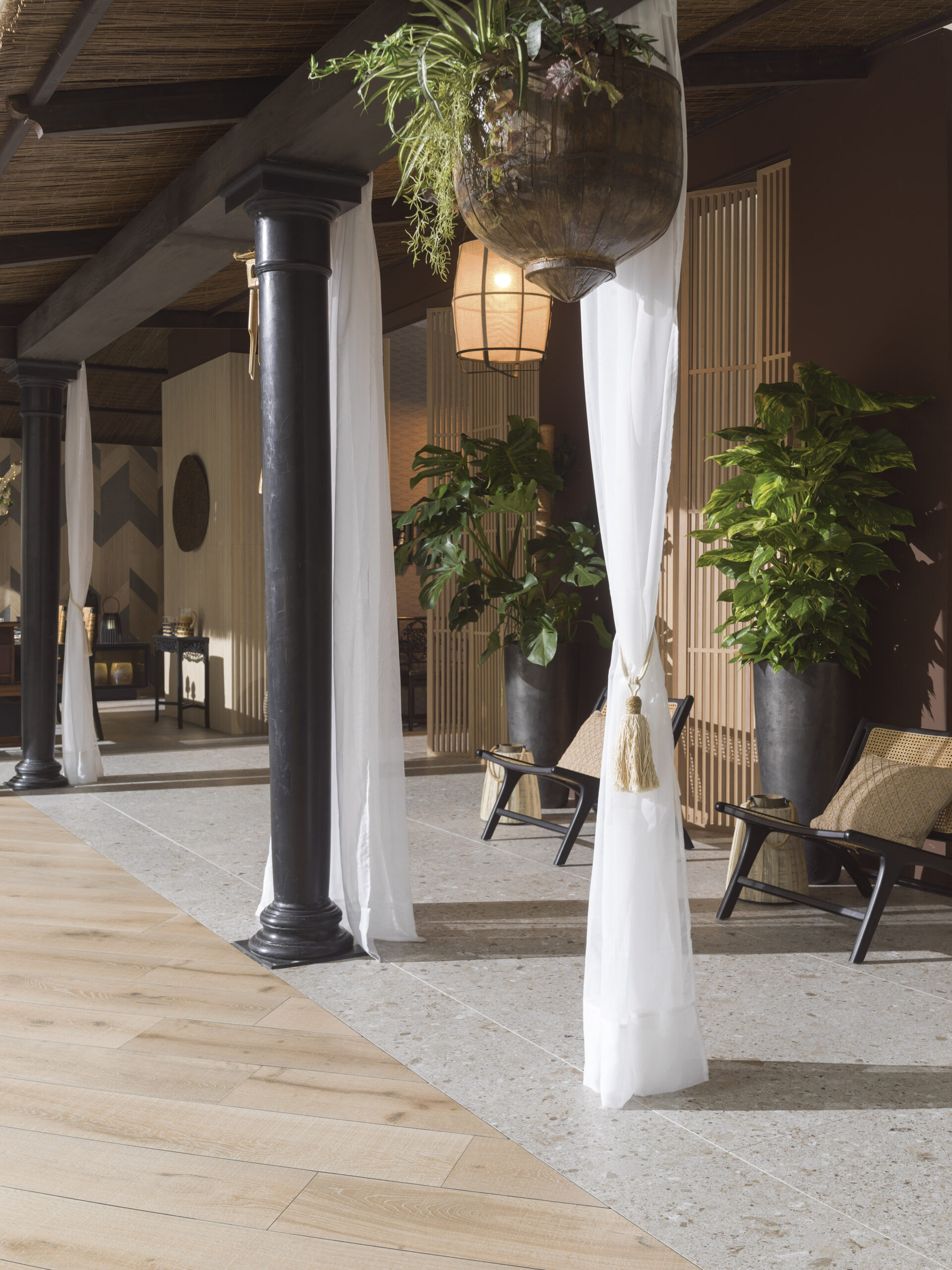 P.AMB.001982 – PAR-KER VANCOUVER